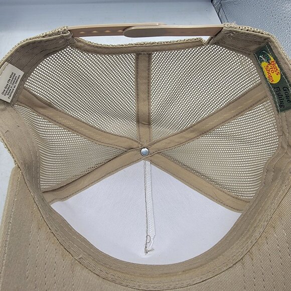 Bass Pro Shops Snapback Trucker Hat Cap Beige Logo Mesh Outdoor Fishing - Picture 7 of 10